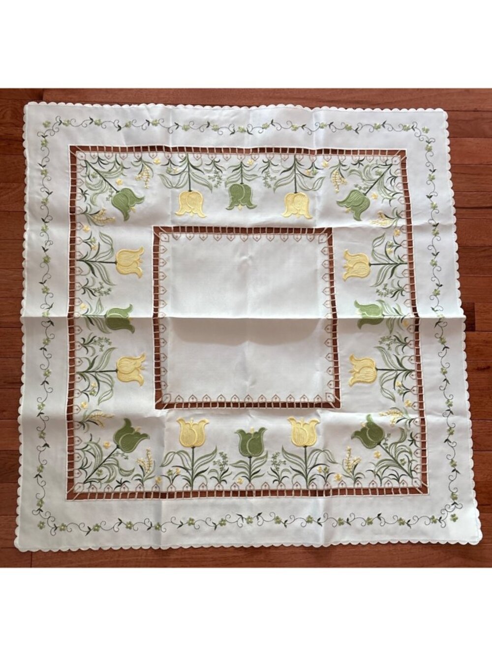 Floral Embroidered 33" White Polyester Table Topper Spring Tulip Pattern